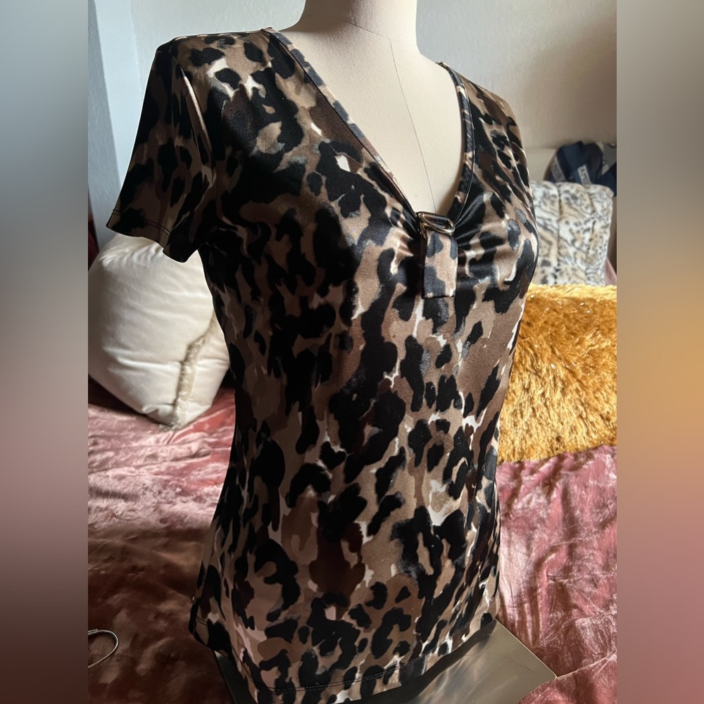 Dana Buchman Top
